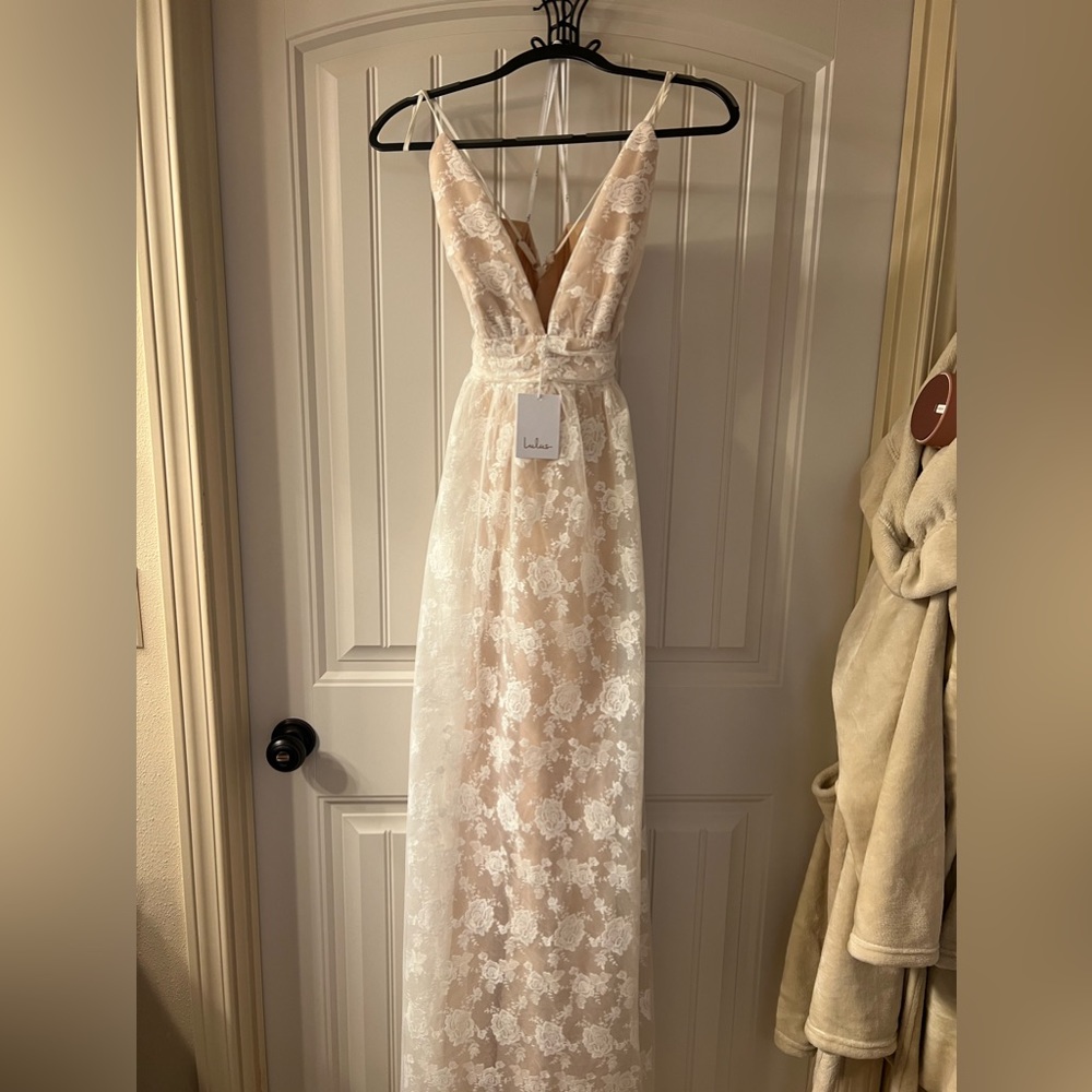 Lulus maxi backless dress